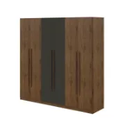A practical and modern 3-section wardrobe