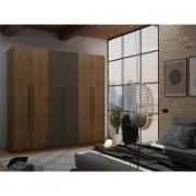 A practical and modern 3-section wardrobe
